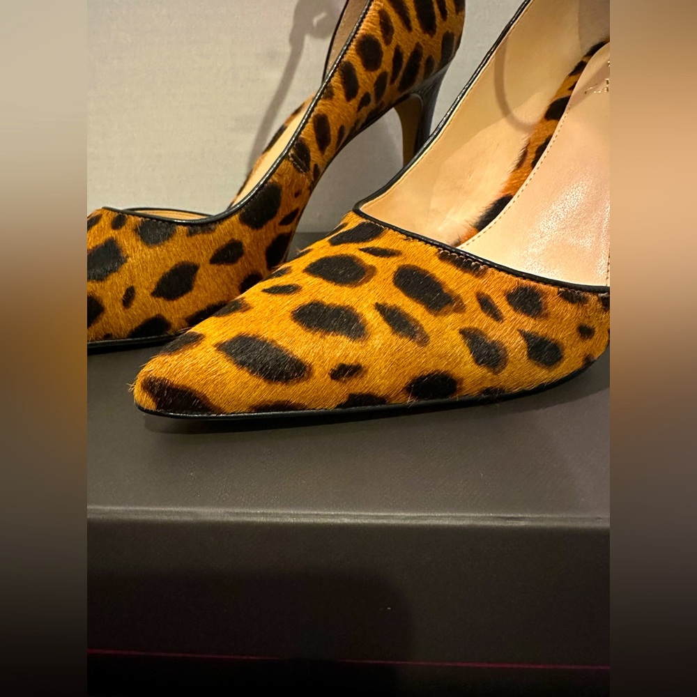 NEW Vince Camuto Marbella Women’s Stiletto Leopard Heels - Size 9.5 - Picture 2 of 8
